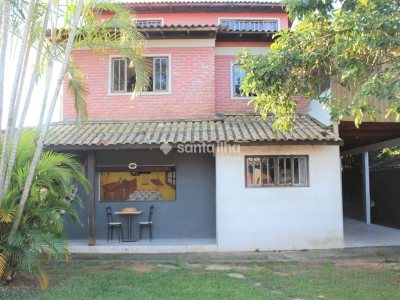 Casa à venda com 135m², 4 quartos, 1 suíte, 3 vagas no bairro Campeche em Florianópolis - Foto 2