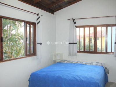 Casa à venda com 135m², 4 quartos, 1 suíte, 3 vagas no bairro Campeche em Florianópolis - Foto 16