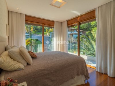 Casa à venda com 750m², 3 quartos, 3 suítes, 3 vagas no bairro Lagoa da Conceição em Florianópolis - Foto 18