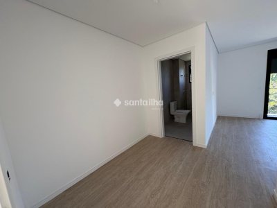 Casa à venda com 208m², 4 quartos, 3 suítes, 1 vaga no bairro Campeche em Florianópolis - Foto 23