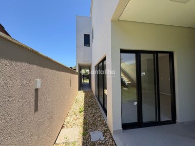 Casa à venda com 208m², 4 quartos, 3 suítes, 1 vaga no bairro Campeche em Florianópolis - Foto 13