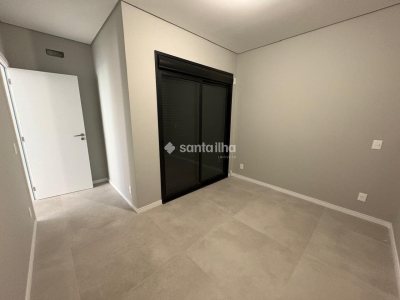 Casa à venda com 208m², 4 quartos, 3 suítes, 1 vaga no bairro Campeche em Florianópolis - Foto 16