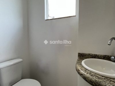 Casa para alugar com 133m², 3 quartos, 1 suíte, 2 vagas no bairro Campeche Central em Florianópolis - Foto 8