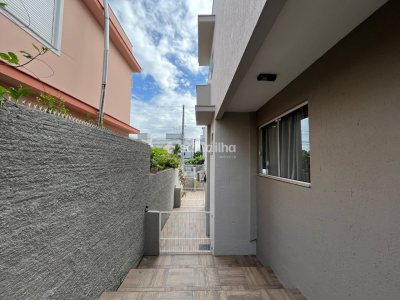Casa para alugar com 133m², 3 quartos, 1 suíte, 2 vagas no bairro Campeche Central em Florianópolis - Foto 29