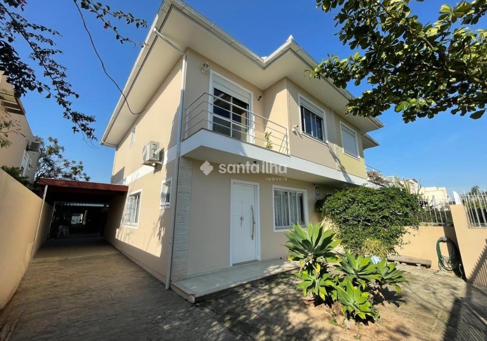 Casa à venda com 195m², 3 quartos, 1 suíte, 3 vagas no bairro Campeche em Florianópolis - Foto 1