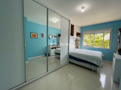 Casa à venda com 195m², 3 quartos, 1 suíte, 3 vagas no bairro Campeche em Florianópolis - Foto 9