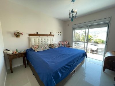 Casa à venda com 195m², 3 quartos, 1 suíte, 3 vagas no bairro Campeche em Florianópolis - Foto 14