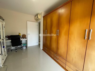 Casa à venda com 195m², 3 quartos, 1 suíte, 3 vagas no bairro Campeche em Florianópolis - Foto 16
