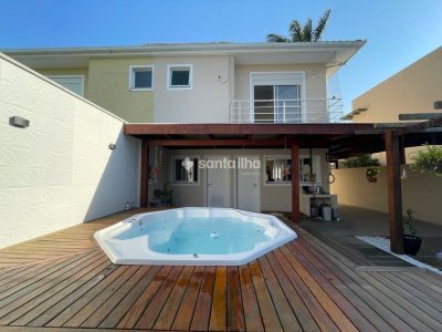 Casa à venda com 195m², 3 quartos, 1 suíte, 3 vagas no bairro Campeche em Florianópolis - Foto 23