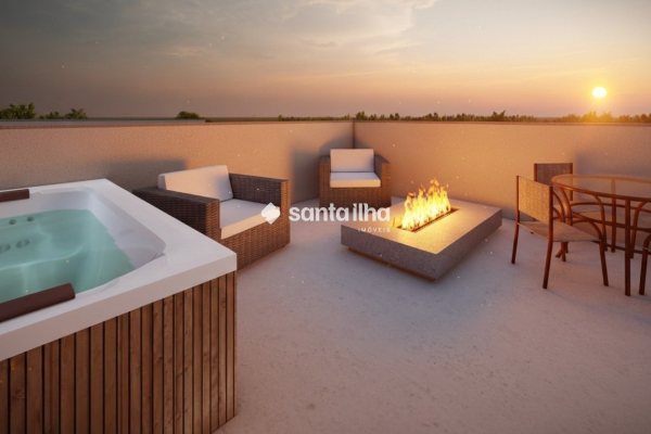 Casa à venda com 176m², 4 quartos, 1 suíte, 3 vagas no bairro Campeche em Florianopolis