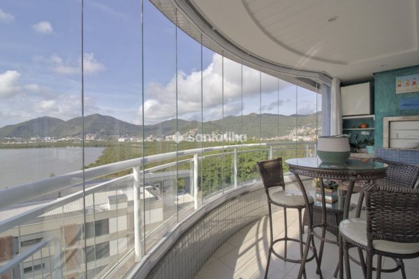 Apartamento à venda com 150m², 4 quartos, 3 suítes, 2 vagas no bairro João Paulo em Florianópolis
