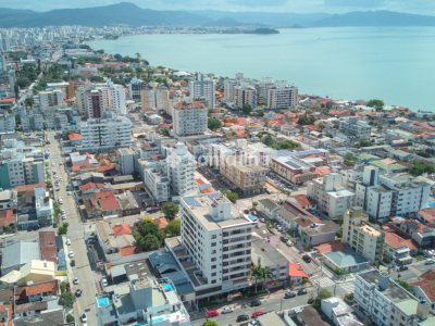 Apartamento à venda com 113m², 3 quartos, 2 suítes, 2 vagas no bairro Balneário do Estreito em Florianópolis - Foto 30