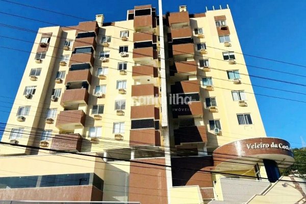 Apartamento à venda com 65m², 2 quartos, 1 suíte, 1 vaga no bairro Costeira do Pirajubaé em Florianópolis