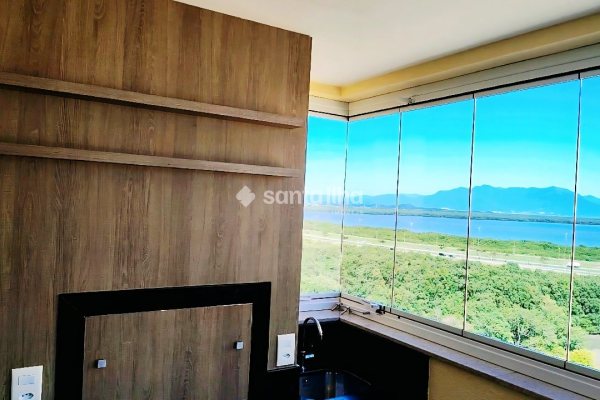 Apartamento à venda com 65m², 2 quartos, 1 suíte, 1 vaga no bairro Costeira do Pirajubaé em Florianópolis