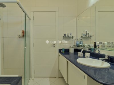Apartamento à venda com 299m², 4 quartos, 4 suítes, 3 vagas no bairro Coqueiros em Florianópolis - Foto 31