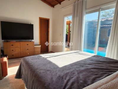 Casa à venda com 180m², 3 quartos, 1 suíte, 5 vagas no bairro Campeche em Florianópolis - Foto 13