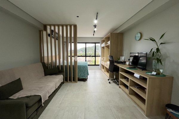 Studio para alugar com 39m², 1 quarto, 1 vaga no bairro Campeche em Florianópolis