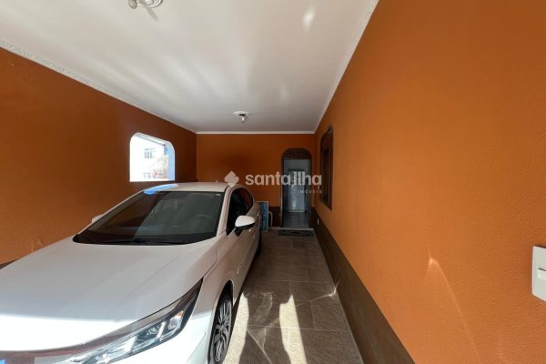 Casa à venda com 513m², 4 quartos, 2 suítes, 2 vagas no bairro Campeche em Florianópolis