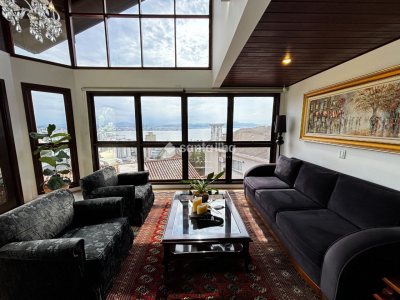 Casa à venda com 269m², 3 quartos, 3 suítes, 8 vagas no bairro Centro em Florianópolis - Foto 9