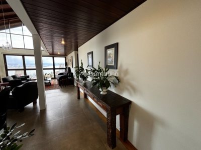 Casa à venda com 269m², 3 quartos, 3 suítes, 8 vagas no bairro Centro em Florianópolis - Foto 14