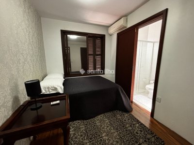 Casa à venda com 269m², 3 quartos, 3 suítes, 8 vagas no bairro Centro em Florianópolis - Foto 26