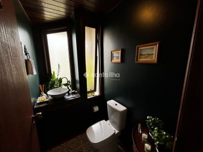 Casa à venda com 269m², 3 quartos, 3 suítes, 8 vagas no bairro Centro em Florianópolis - Foto 38