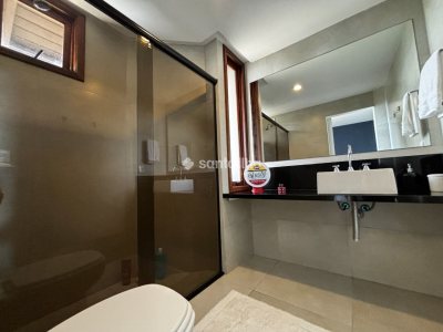 Casa à venda com 269m², 3 quartos, 3 suítes, 8 vagas no bairro Centro em Florianópolis - Foto 36