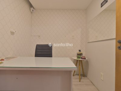 Sala/Conjunto à venda com 61m², 1 vaga no bairro Centro em Florianópolis - Foto 5