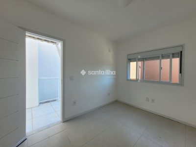 Casa para alugar com 140m², 3 quartos, 1 suíte, 1 vaga no bairro Campeche em Florianópolis - Foto 17
