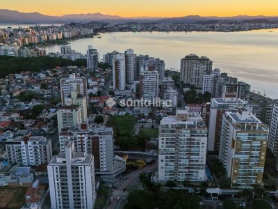 Apartamento à venda com 115m², 3 quartos, 1 suíte, 2 vagas no bairro Agronômica em Florianópolis - Foto 35