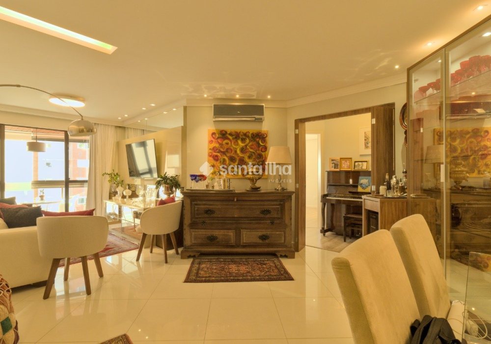 Apartamento à venda com 115m², 3 quartos, 1 suíte, 2 vagas no bairro Agronômica em Florianópolis - Foto 1