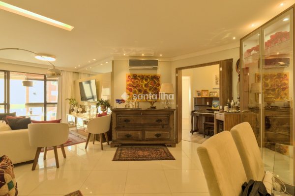 Apartamento à venda com 115m², 3 quartos, 1 suíte, 2 vagas no bairro Agronômica em Florianópolis