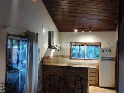 Casa à venda com 150m², 3 quartos, 2 suítes, 3 vagas no bairro Campeche em Florianópolis - Foto 12