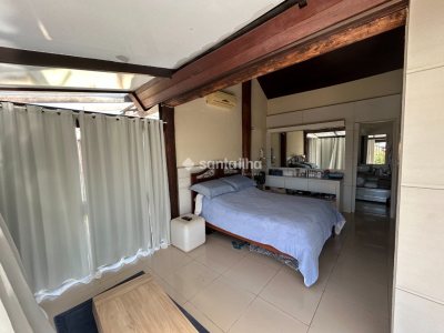 Casa à venda com 224m², 3 quartos, 3 suítes, 3 vagas no bairro Rio Tavares em Florianópolis - Foto 17