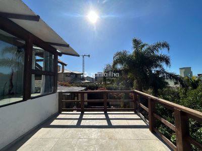 Casa à venda com 224m², 3 quartos, 3 suítes, 3 vagas no bairro Rio Tavares em Florianópolis - Foto 21