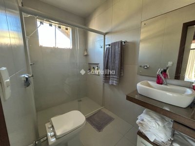 Casa à venda com 224m², 3 quartos, 3 suítes, 3 vagas no bairro Rio Tavares em Florianópolis - Foto 18