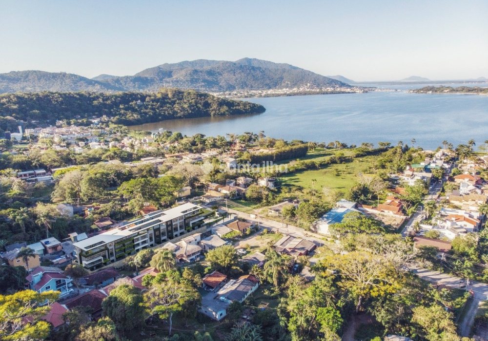 Loft à venda com 33m², 1 quarto, 1 suíte, 1 vaga no bairro Lagoa da Conceição em Florianópolis - Foto 1