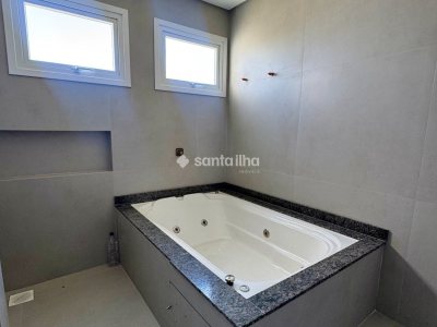 Casa à venda com 221m², 3 quartos, 3 suítes, 2 vagas no bairro Campeche em Florianópolis - Foto 13