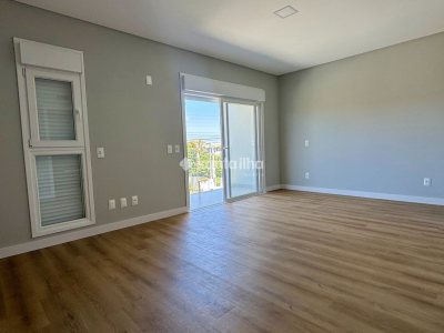 Casa à venda com 221m², 3 quartos, 3 suítes, 2 vagas no bairro Campeche em Florianópolis - Foto 12