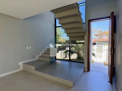 Casa à venda com 221m², 3 quartos, 3 suítes, 2 vagas no bairro Campeche em Florianópolis - Foto 5