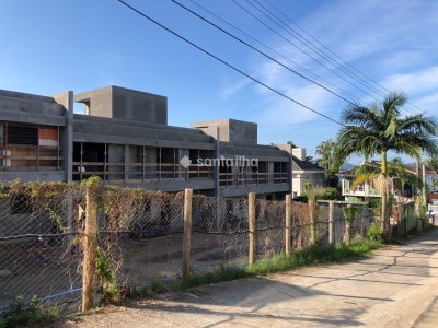 Casa em Condomínio à venda com 143m², 2 quartos, 2 suítes, 1 vaga no bairro Lagoa da Conceição em Florianópolis - Foto 19