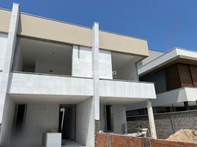 Casa à venda com 160m², 3 quartos, 1 suíte, 1 vaga no bairro Campeche em Florianópolis - Foto 3