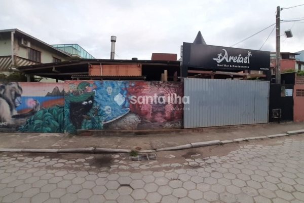 Casa Comercial à venda com 1.004m², 2 quartos, 1 suíte, 1 vaga no bairro Morro das Pedras em Florianópolis