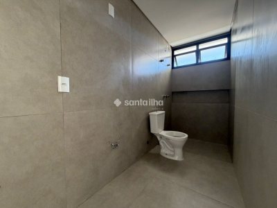 Casa à venda com 165m², 3 quartos, 1 suíte, 2 vagas no bairro Campeche em Florianópolis - Foto 15
