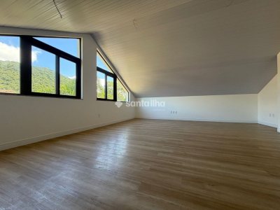 Casa à venda com 165m², 3 quartos, 1 suíte, 2 vagas no bairro Campeche em Florianópolis - Foto 20