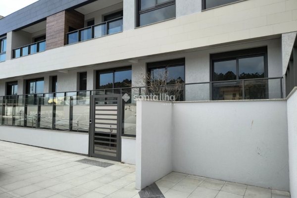 Apartamento à venda com 101m², 2 quartos, 1 suíte, 2 vagas no bairro Morro das Pedras em Florianópolis