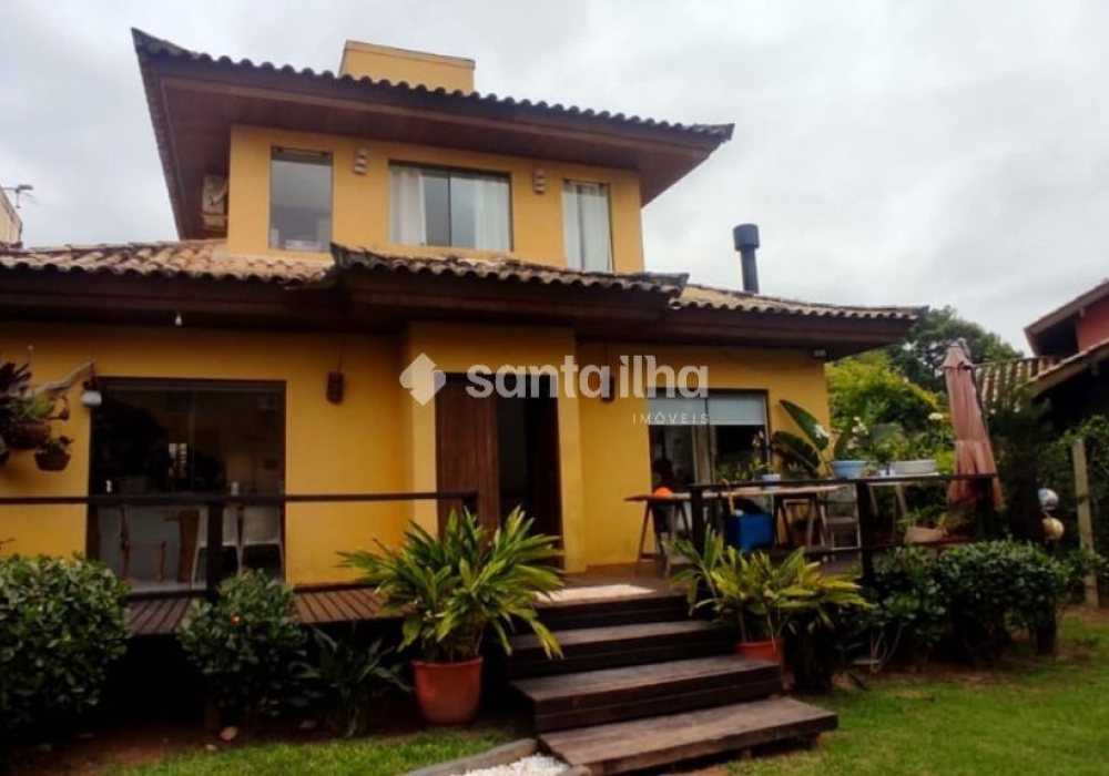Casa à venda com 120m², 2 quartos, 1 suíte, 4 vagas no bairro Rio Tavares em Florianópolis - Foto 1