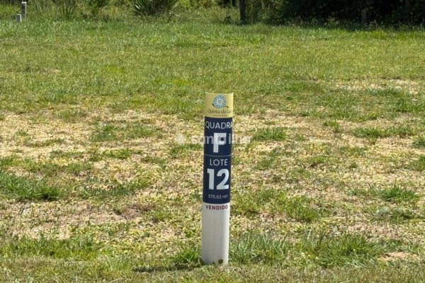 Terreno à venda com 375m² no bairro Rio Vermelho em Florianópolis