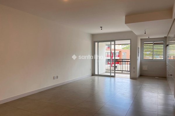 Apartamento à venda com 79m², 2 quartos, 1 suíte, 2 vagas no bairro João Paulo em Florianópolis