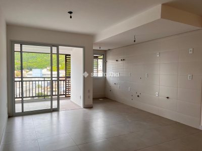 Apartamento à venda com 79m², 2 quartos, 1 suíte, 2 vagas no bairro João Paulo em Florianópolis - Foto 2